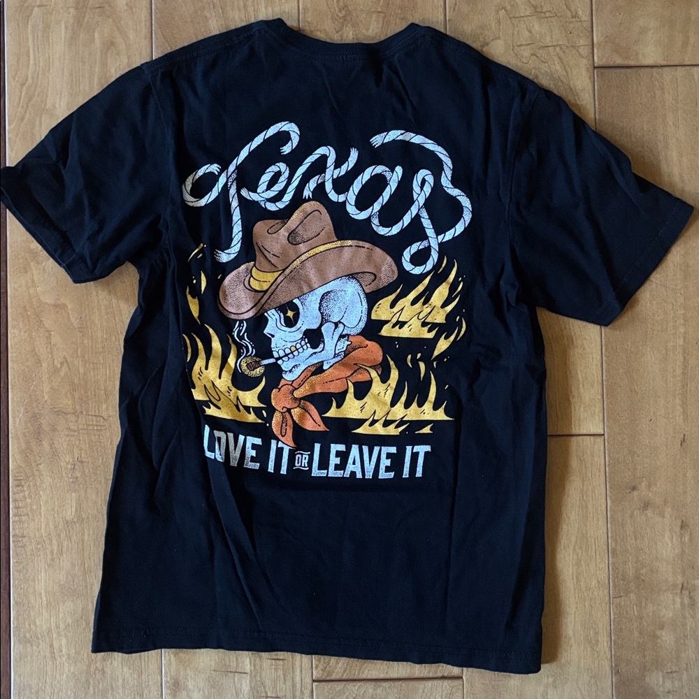 Outhouse Designs | Black Skull TEXAS Tee Shirt Texas Love it Or Leave it Flame S